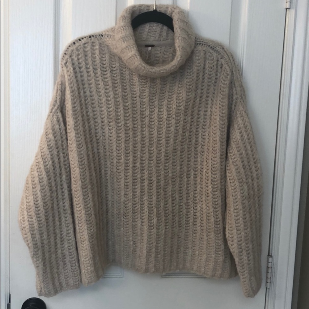 BRAND NEW FREE PEOPLE PEARL KNIT SWEATER SIZE XS